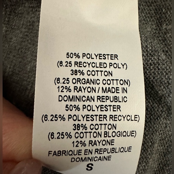 NWT - Roots Athletics T-shirt - Size Small - Heather Grey - Picture 6 of 6